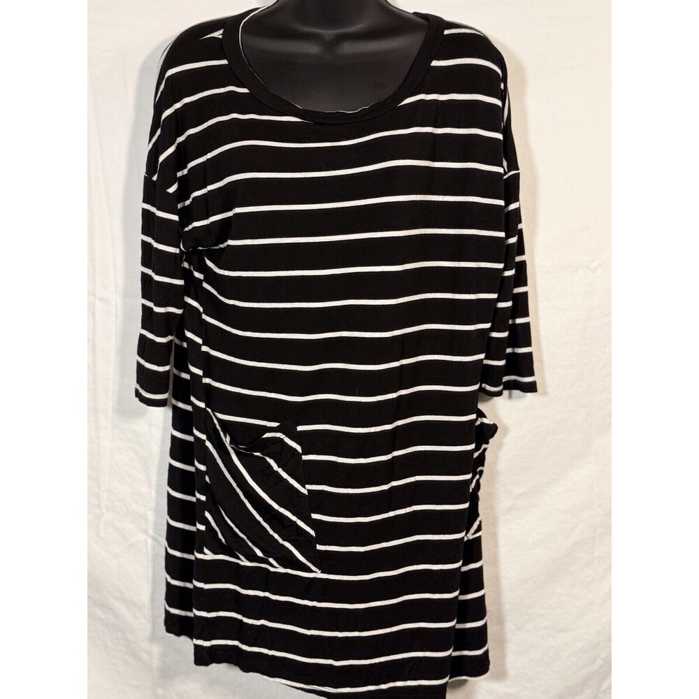 Emerald Size 2X Black And White Striped Tunic Front Pocketsโ